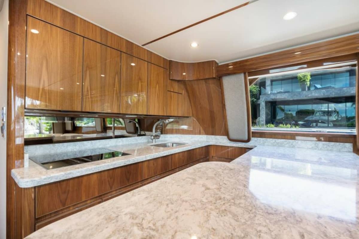 2019 Viking 48 Convertible "SEA BLOCK" photo 4