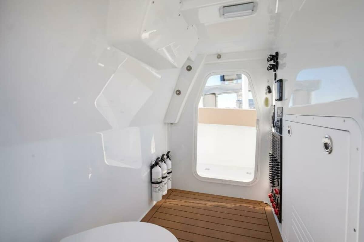 2025 Freeman 43 Center Console photo 10