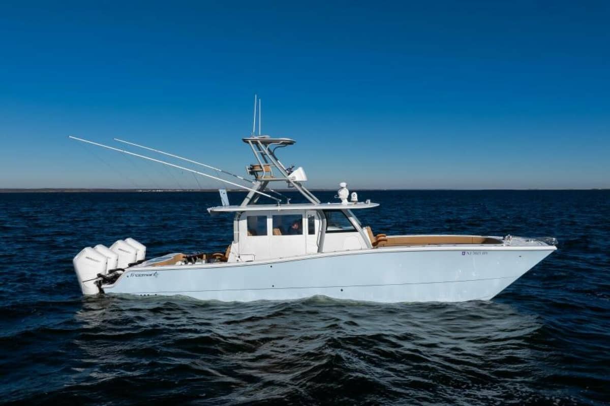 2025 Freeman 43 Center Console photo 27