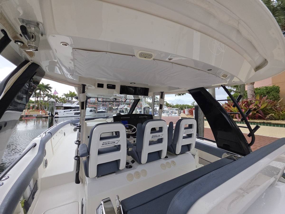 2021 Boston Whaler 420 Outrage "BFT" photo 56