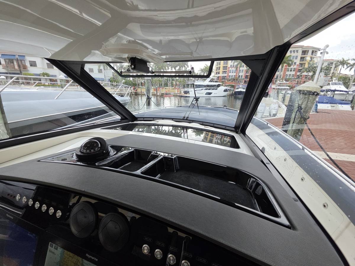 2021 Boston Whaler 420 Outrage "BFT" photo 35