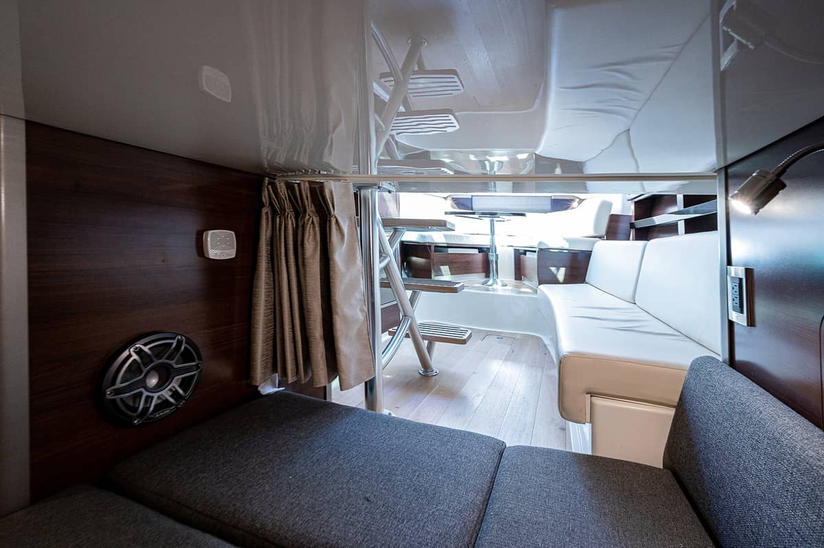 2021 Boston Whaler 345 Conquest photo 13