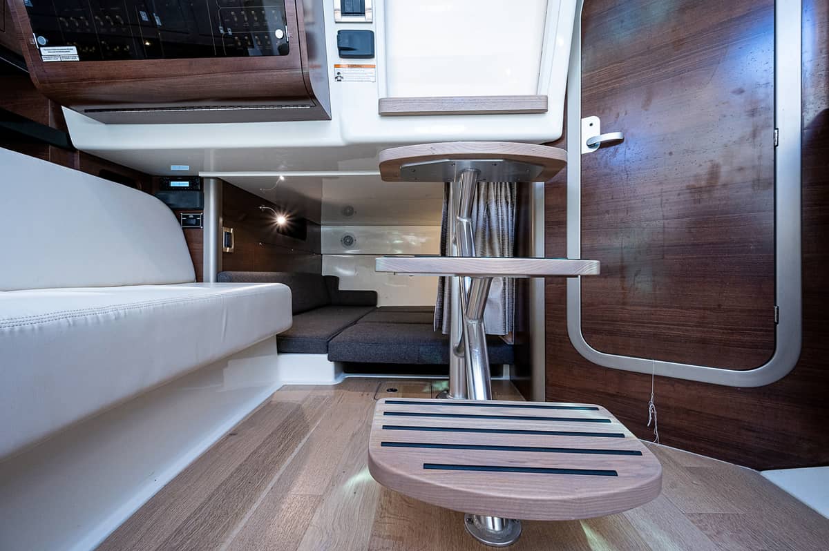 2021 Boston Whaler 345 Conquest photo 8