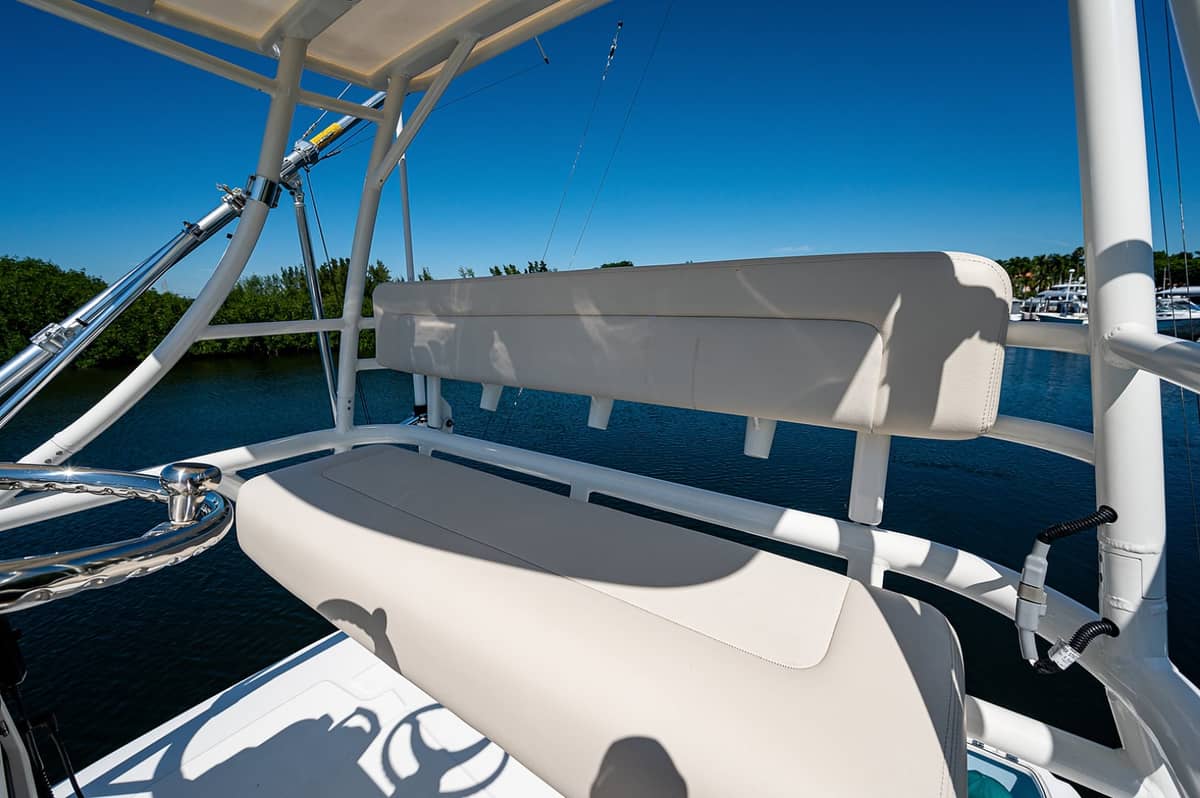 2021 Boston Whaler 345 Conquest photo 33