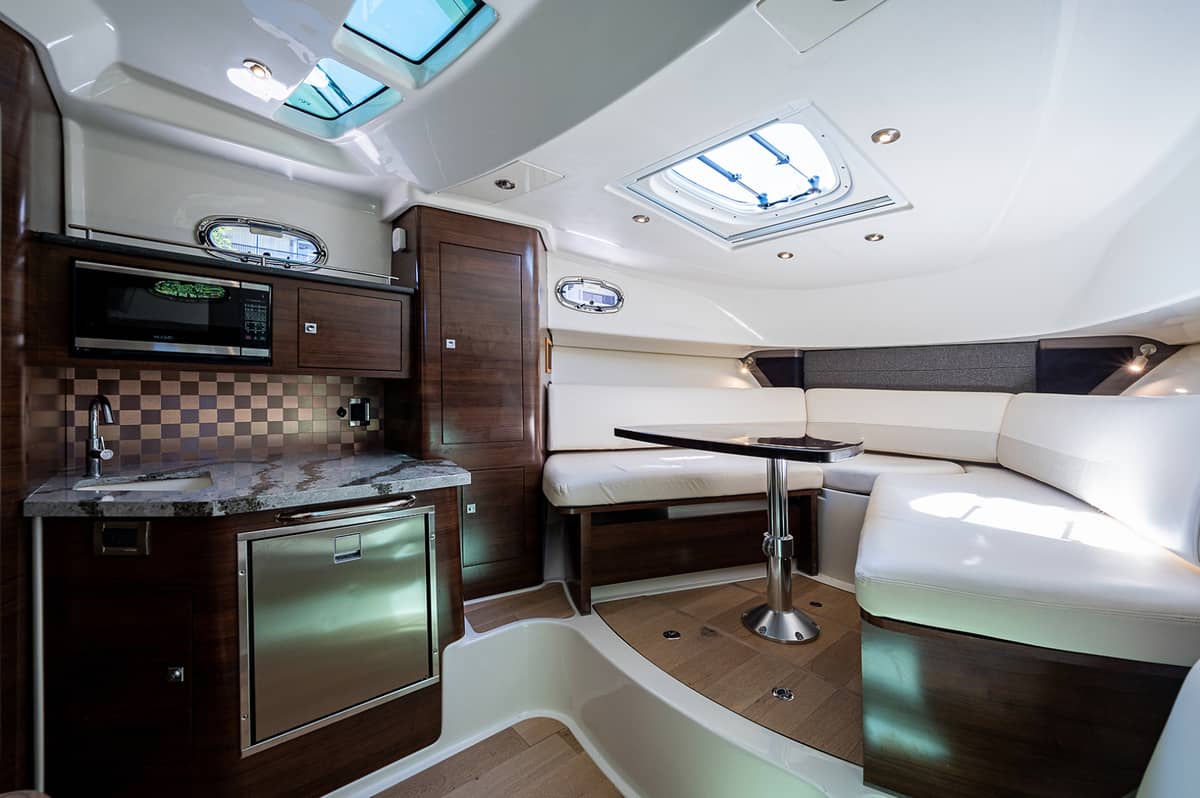 2021 Boston Whaler 345 Conquest photo 5