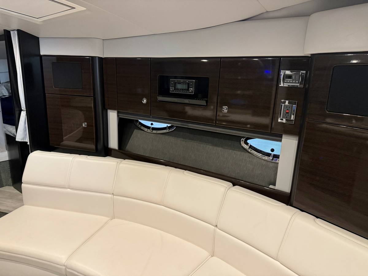 2020 Formula 34 Performance Cruiser "CLAIR DE LUNE" photo 5