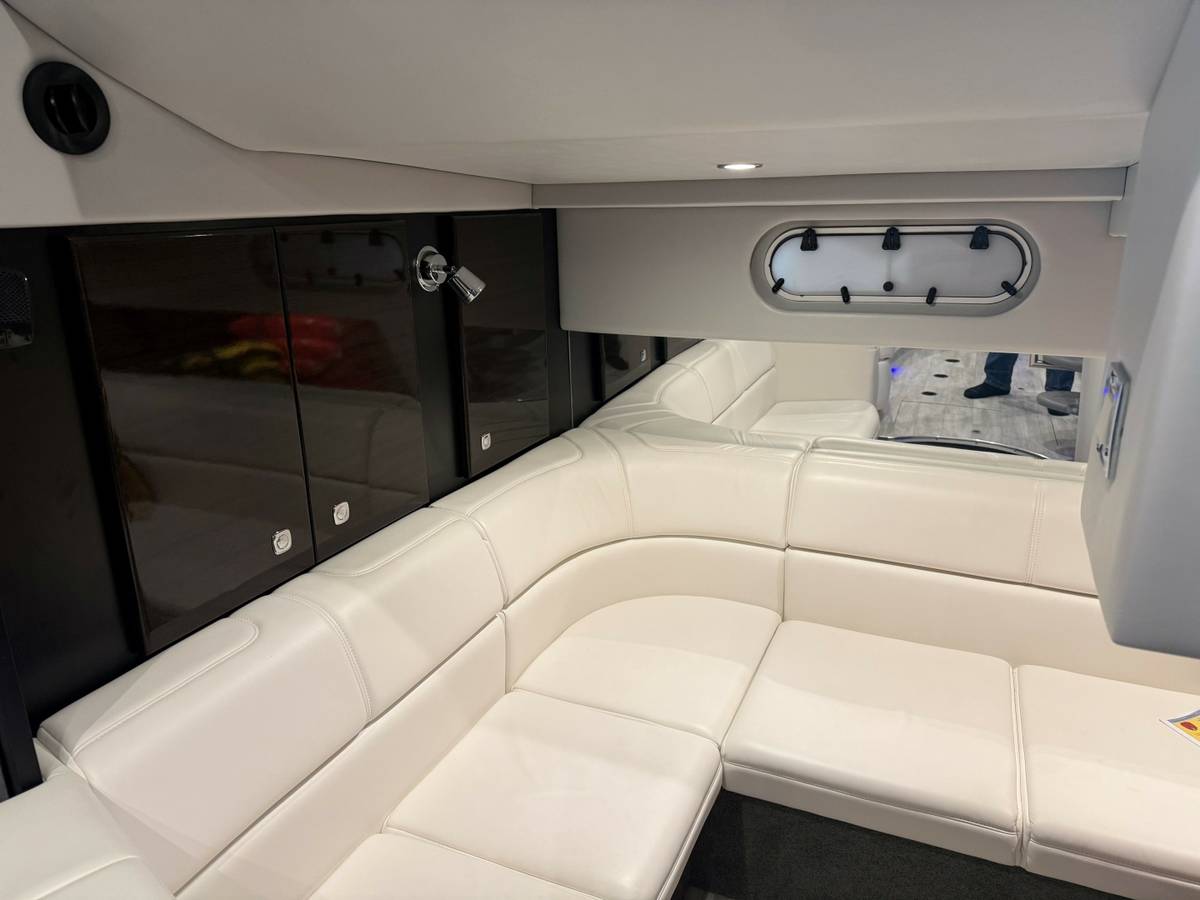 2020 Formula 34 Performance Cruiser "CLAIR DE LUNE" photo 4