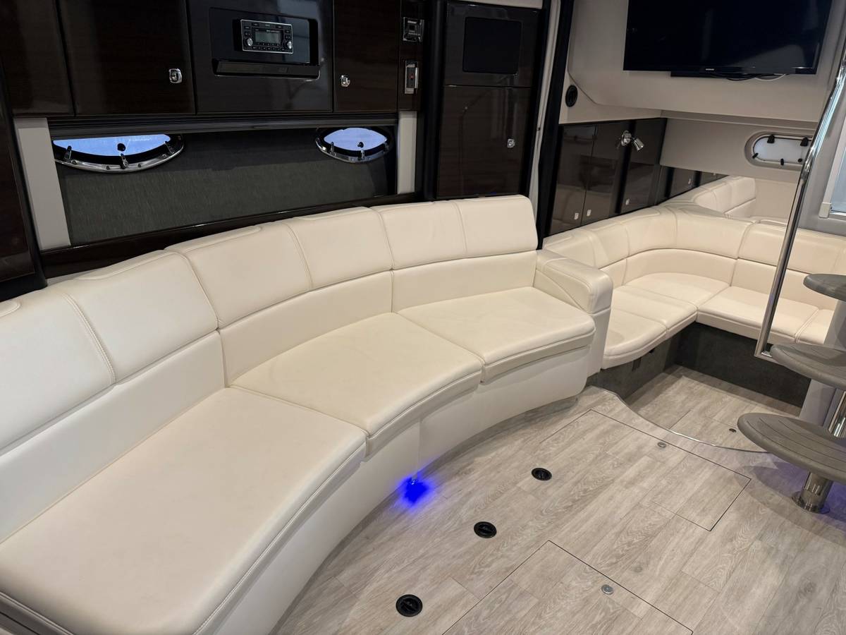 2020 Formula 34 Performance Cruiser "CLAIR DE LUNE" photo 3