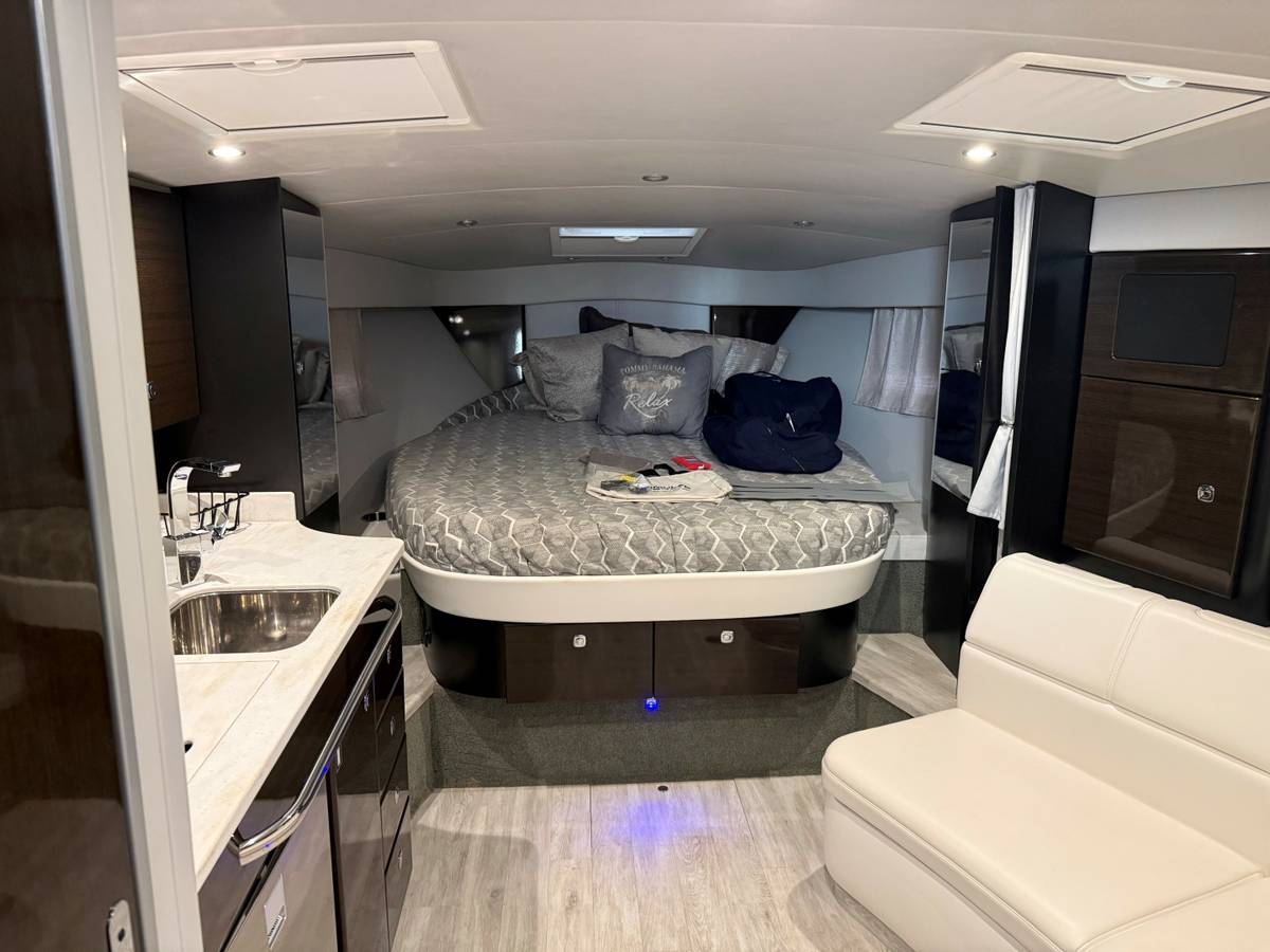 2020 Formula 34 Performance Cruiser "CLAIR DE LUNE" photo 7