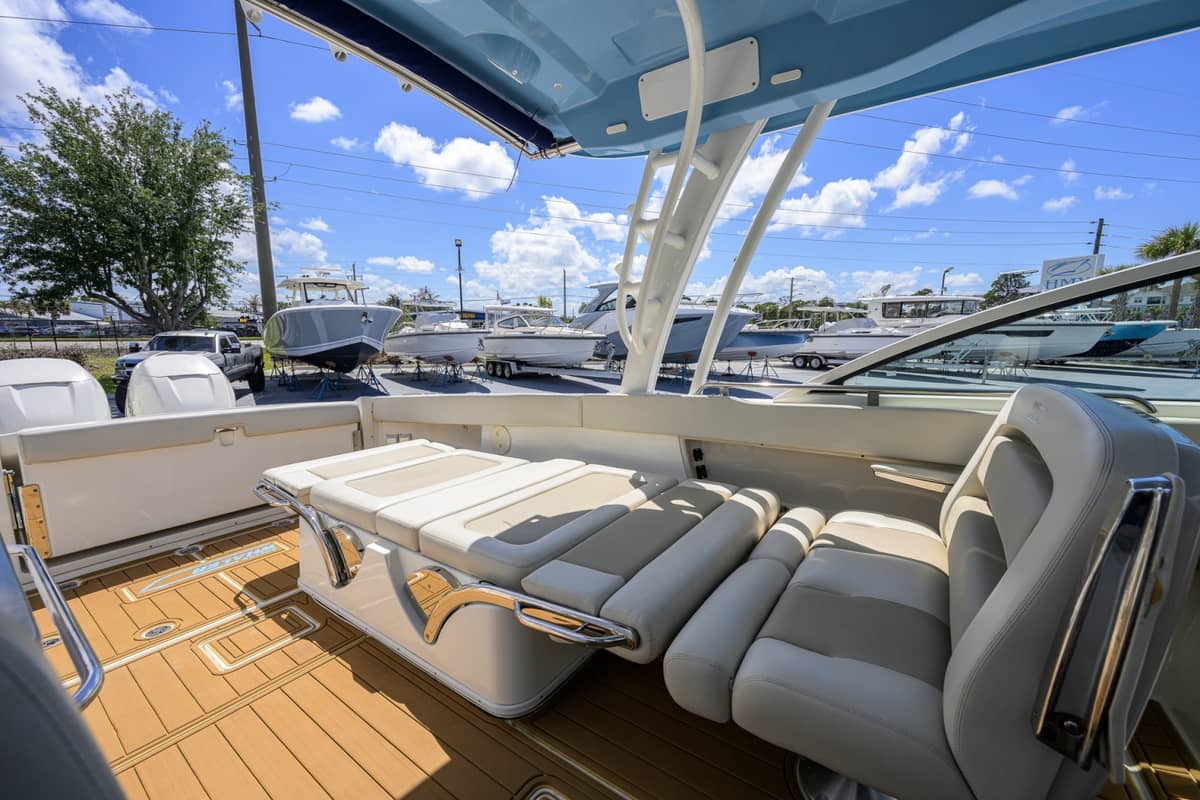 2023 Boston Whaler 32 Vantage "Veronica" photo 30