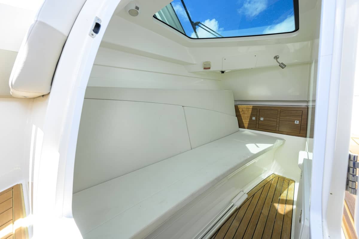 2023 Boston Whaler 32 Vantage "Veronica" photo 44