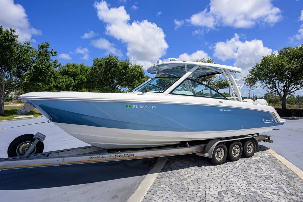 2023 Boston Whaler 32 Vantage "Veronica" photo 6