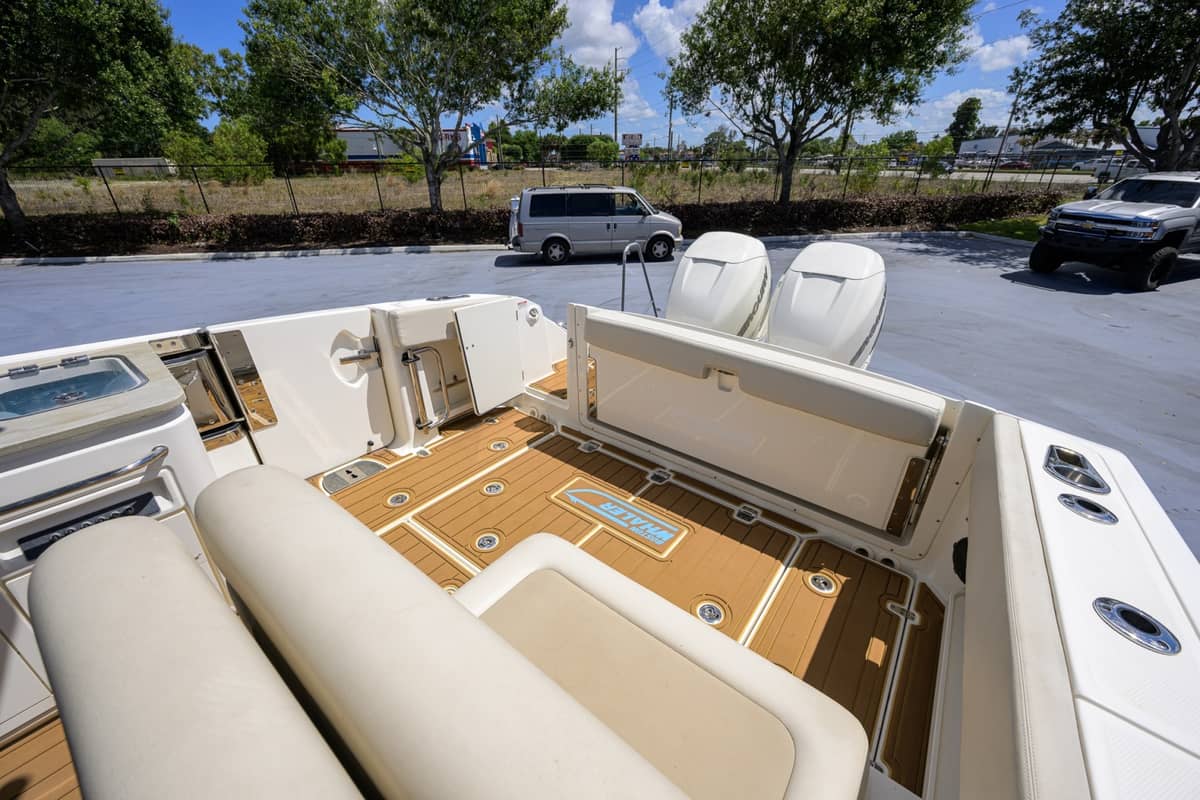 2023 Boston Whaler 32 Vantage "Veronica" photo 20