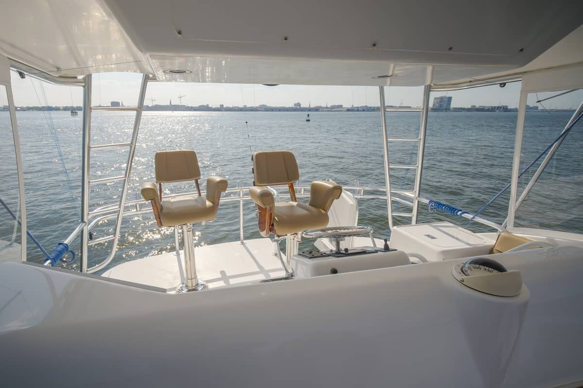 2002 Hatteras 60 Convertible "Reel Hook Up" photo 44