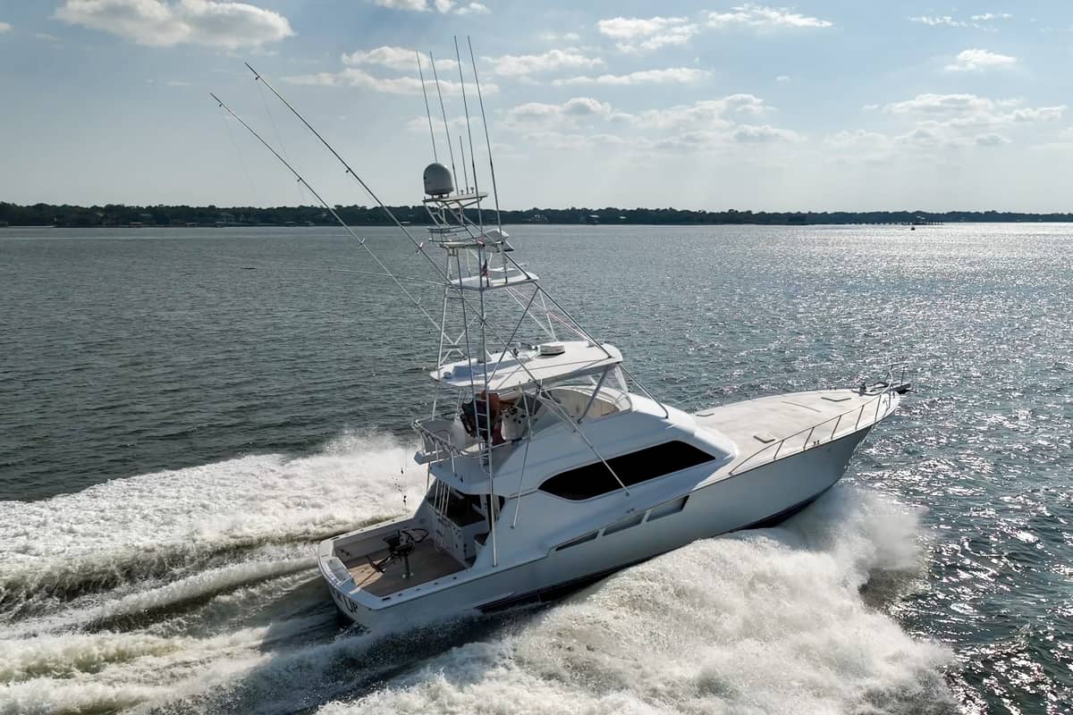 2002 Hatteras 60 Convertible "Reel Hook Up" photo 92