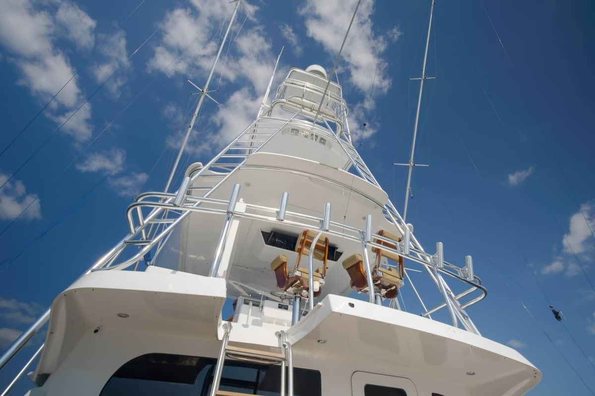 2002 Hatteras 60 Convertible "Reel Hook Up" photo 43