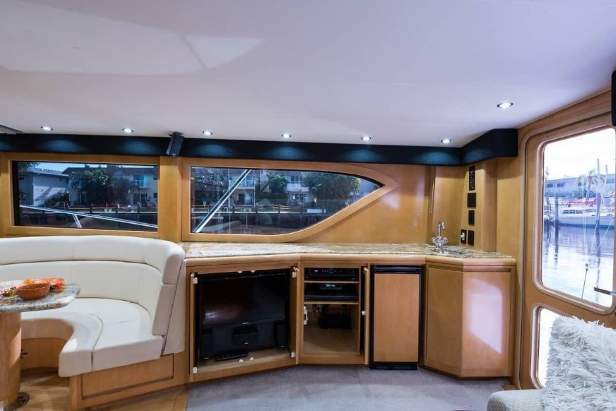 2000 Hatteras 60 Convertible "SALT RUSH" photo 26