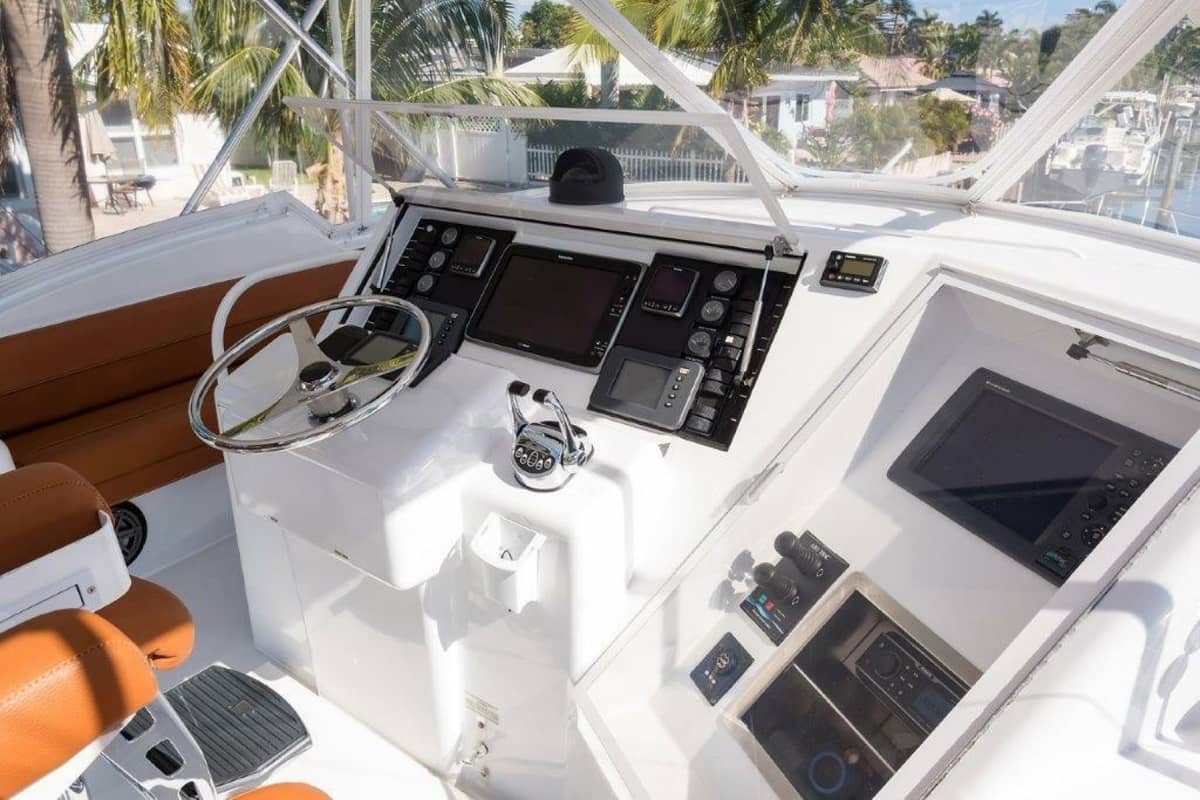 2000 Hatteras 60 Convertible "SALT RUSH" photo 9