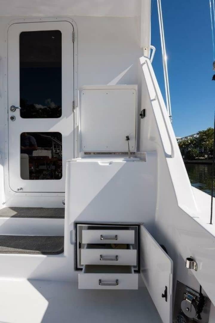 2000 Hatteras 60 Convertible "SALT RUSH" photo 18