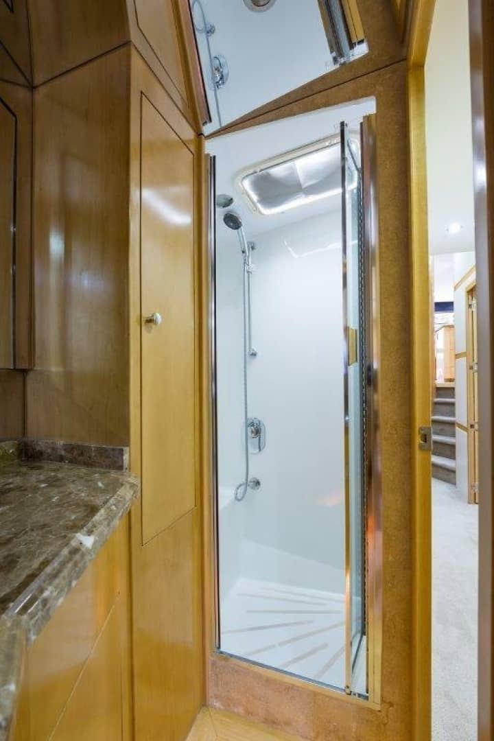 2000 Hatteras 60 Convertible "SALT RUSH" photo 50