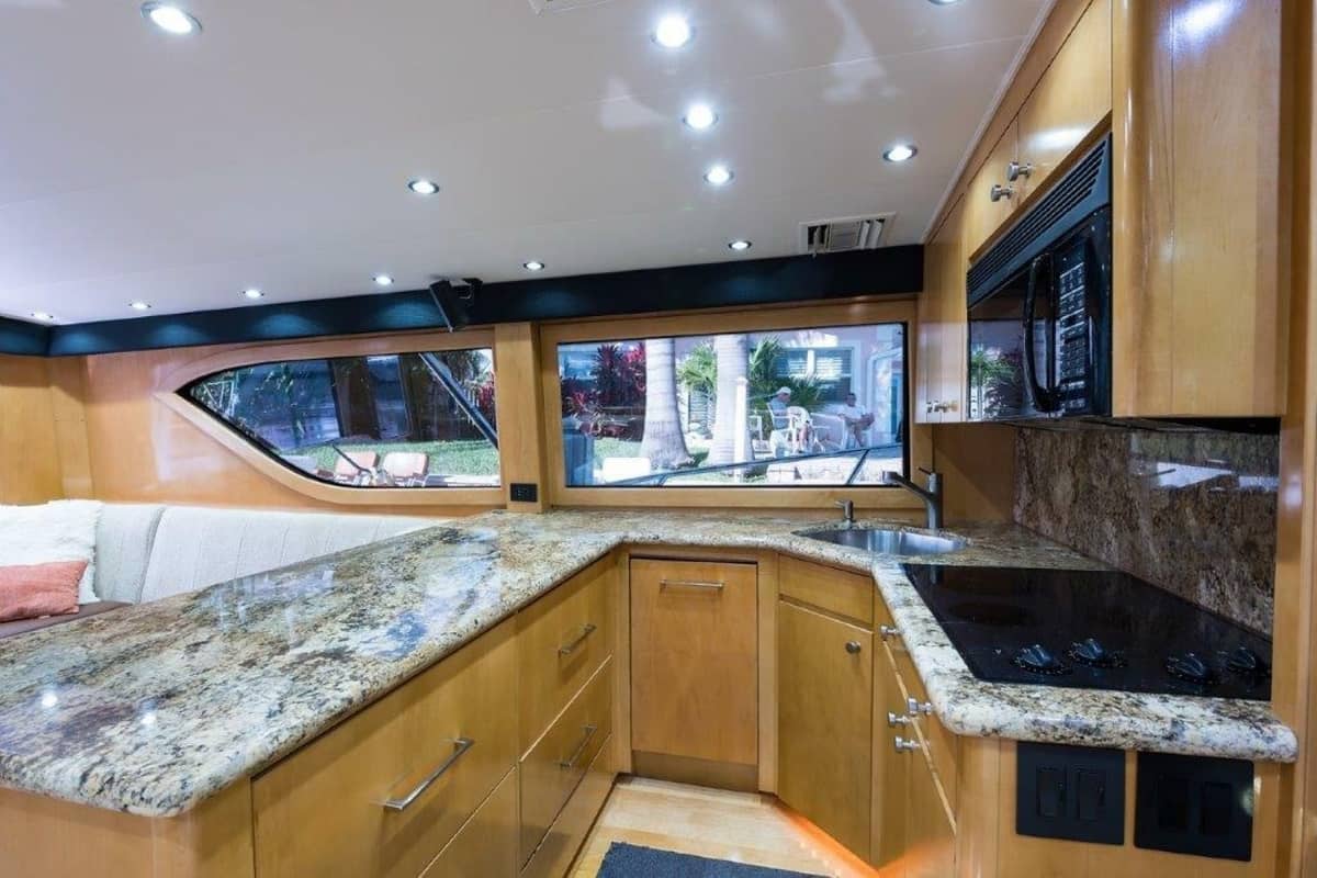2000 Hatteras 60 Convertible "SALT RUSH" photo 30