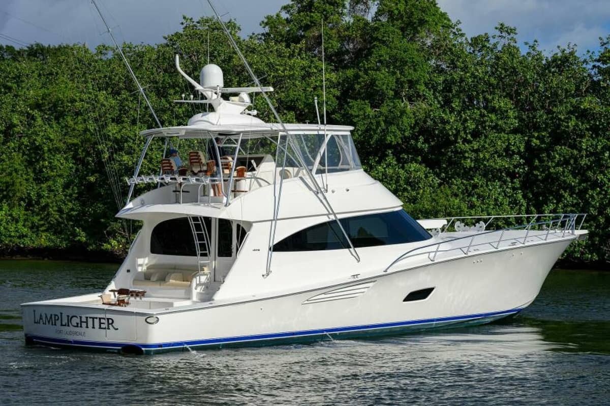 2019 Viking 80 Convertible "LAMPLIGHTER" photo 48