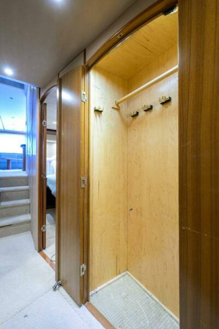 2008 Viking 60 Convertible "PRYORITIES" photo 46