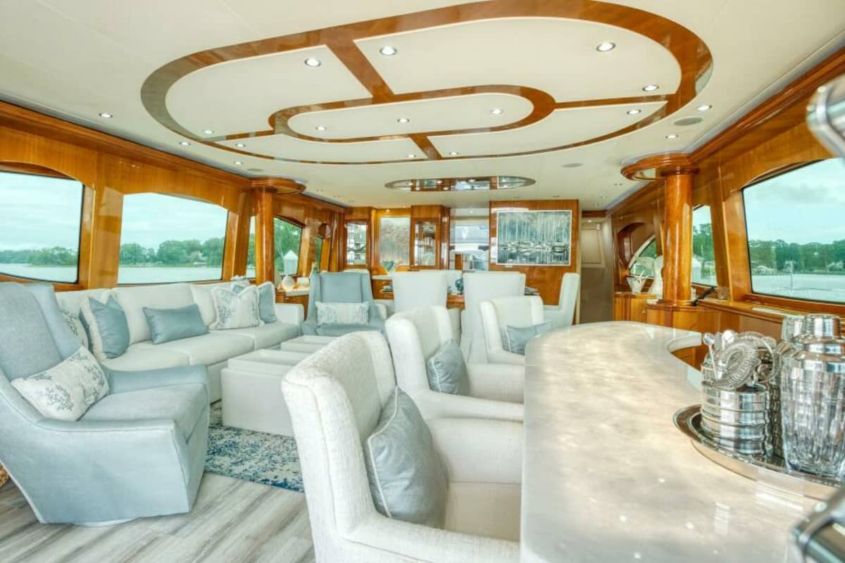 2007 Hatteras 80 Enclosed Bridge "MAJESTIK" photo 14