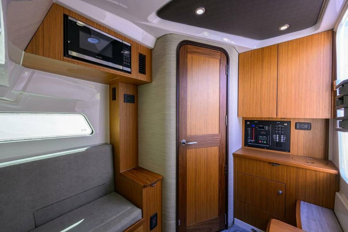 2021 Solace Center Console "41 Solace 2021" photo 4