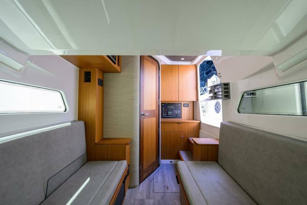 2021 Solace Center Console "41 Solace 2021" photo 3