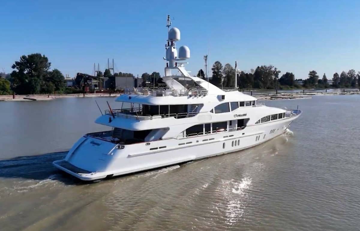 2004 Benetti 145 Vision "Domani" photo 2