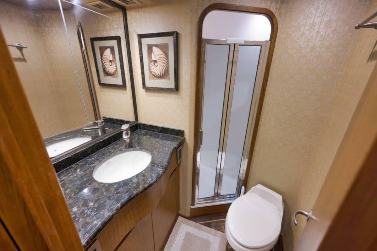 2011 Viking 70 Convertible "Cutter Bill" photo 21