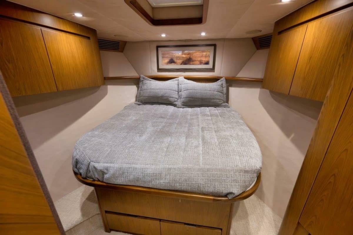 2011 Viking 70 Convertible "Cutter Bill" photo 18