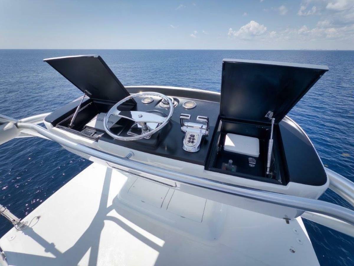 2011 Viking 70 Convertible "Cutter Bill" photo 35
