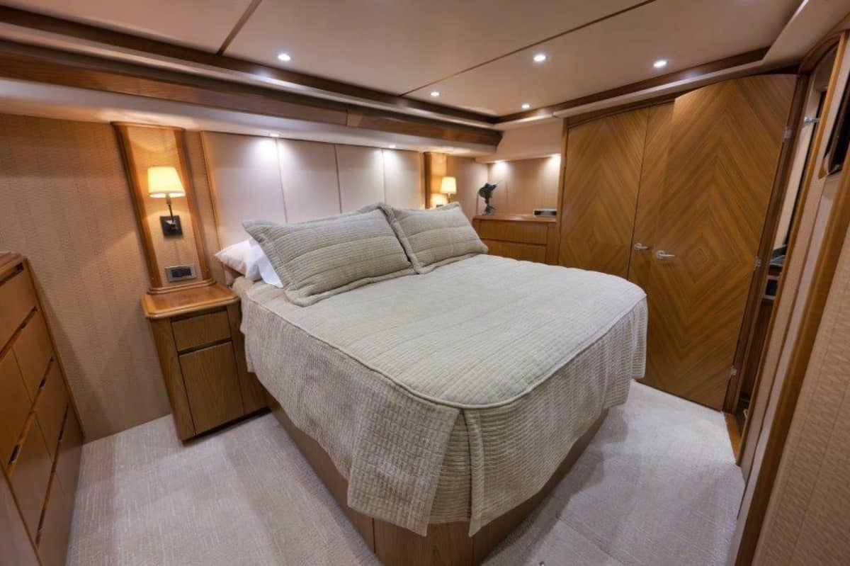 2011 Viking 70 Convertible "Cutter Bill" photo 13
