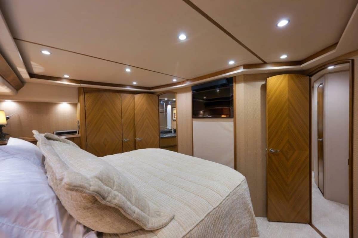 2011 Viking 70 Convertible "Cutter Bill" photo 16