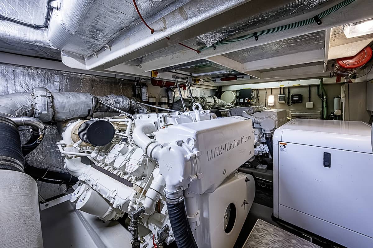 2007 Sunseeker 62 Predator "EAGLE II" photo 83