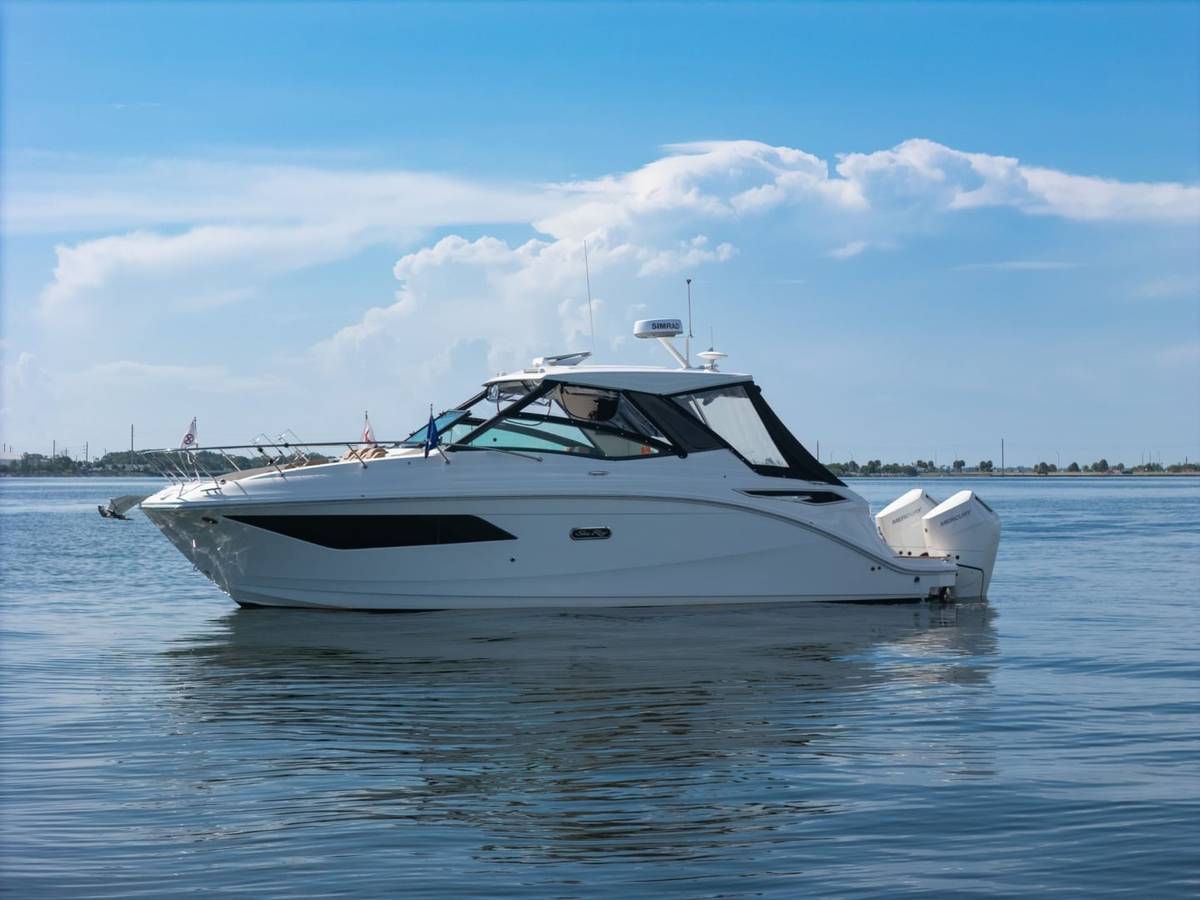 2025 Sea Ray 320 Sundancer "Pace Yourself" photo 32