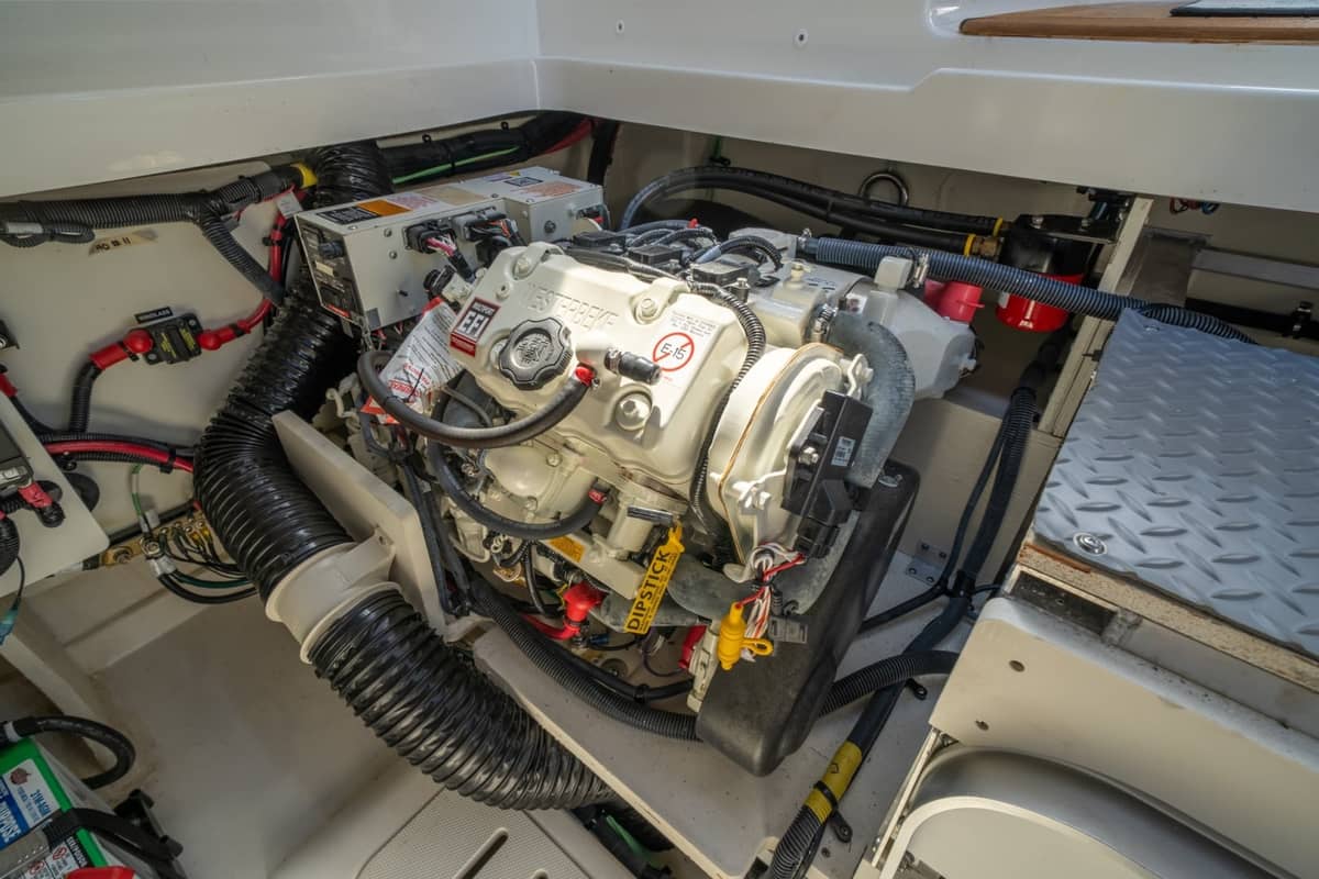 2025 Sea Ray 320 Sundancer "Pace Yourself" photo 30