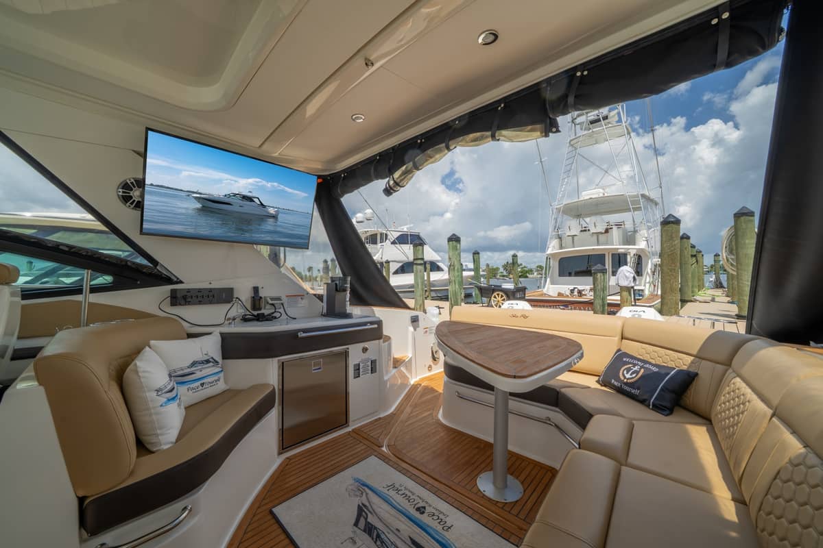 2025 Sea Ray 320 Sundancer "Pace Yourself" photo 13
