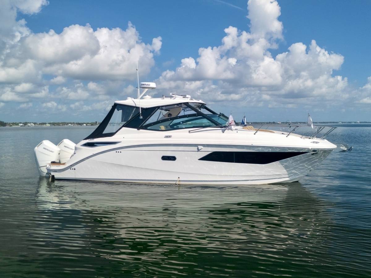 2025 Sea Ray 320 Sundancer "Pace Yourself" photo