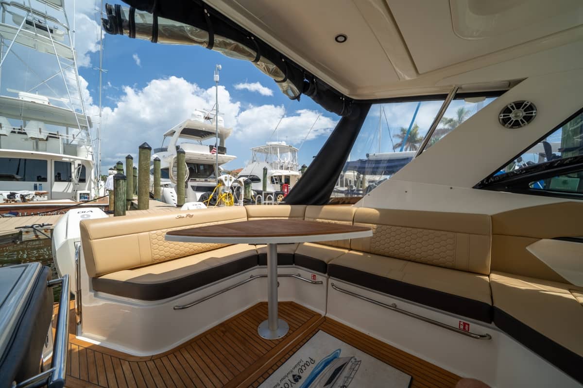 2025 Sea Ray 320 Sundancer "Pace Yourself" photo 12