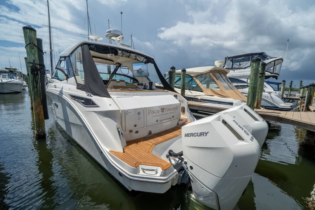 2025 Sea Ray 320 Sundancer "Pace Yourself" photo 10