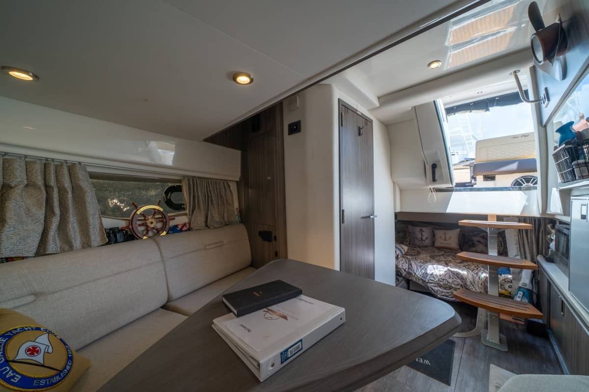 2025 Sea Ray 320 Sundancer "Pace Yourself" photo 24
