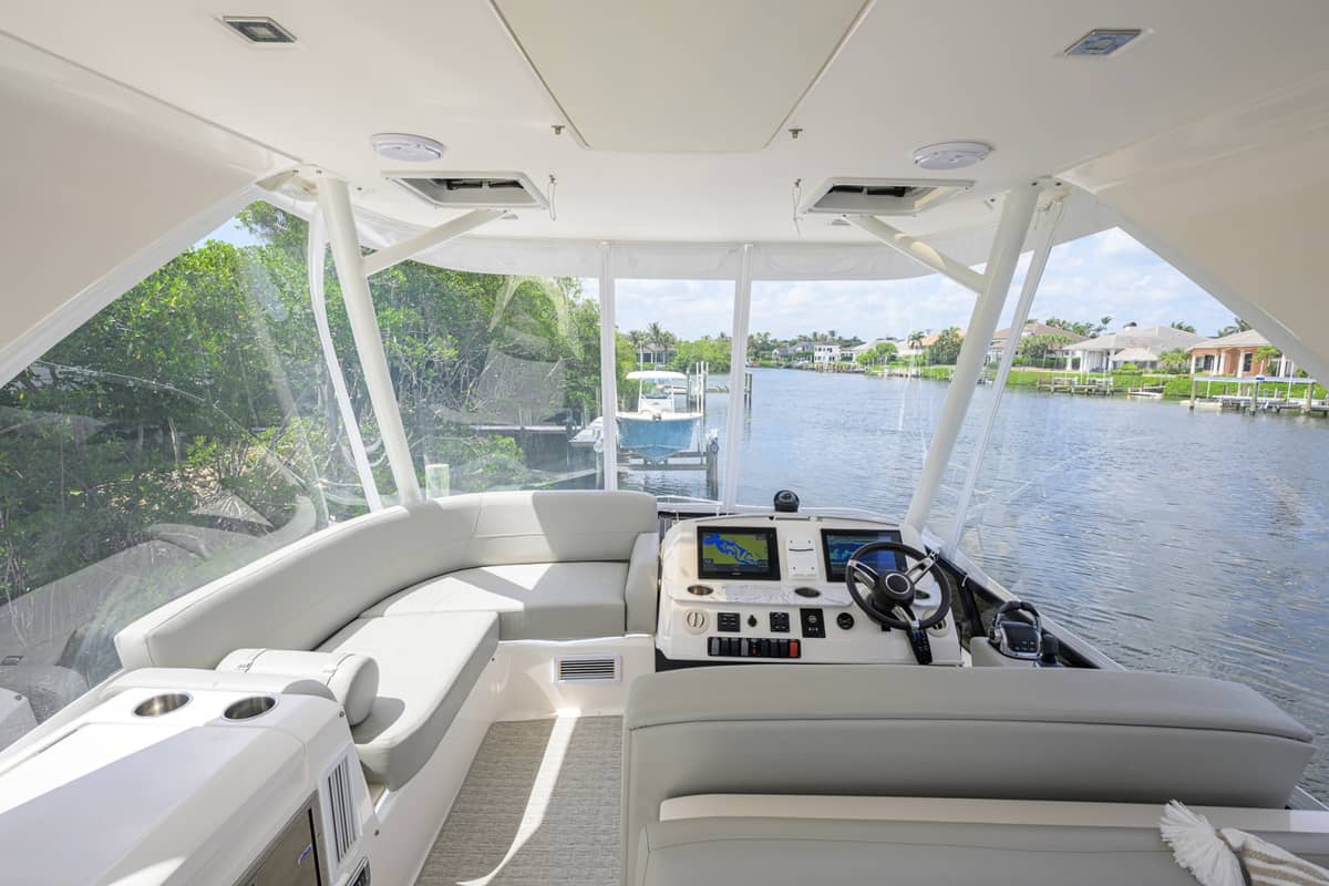 2017 Tiara Yachts 44 Flybridge "Daybreak" photo 38