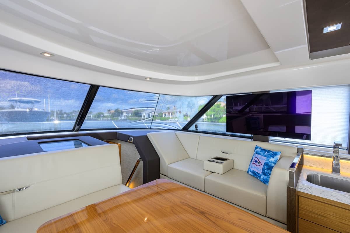 2017 Tiara Yachts 44 Flybridge "Daybreak" photo 16