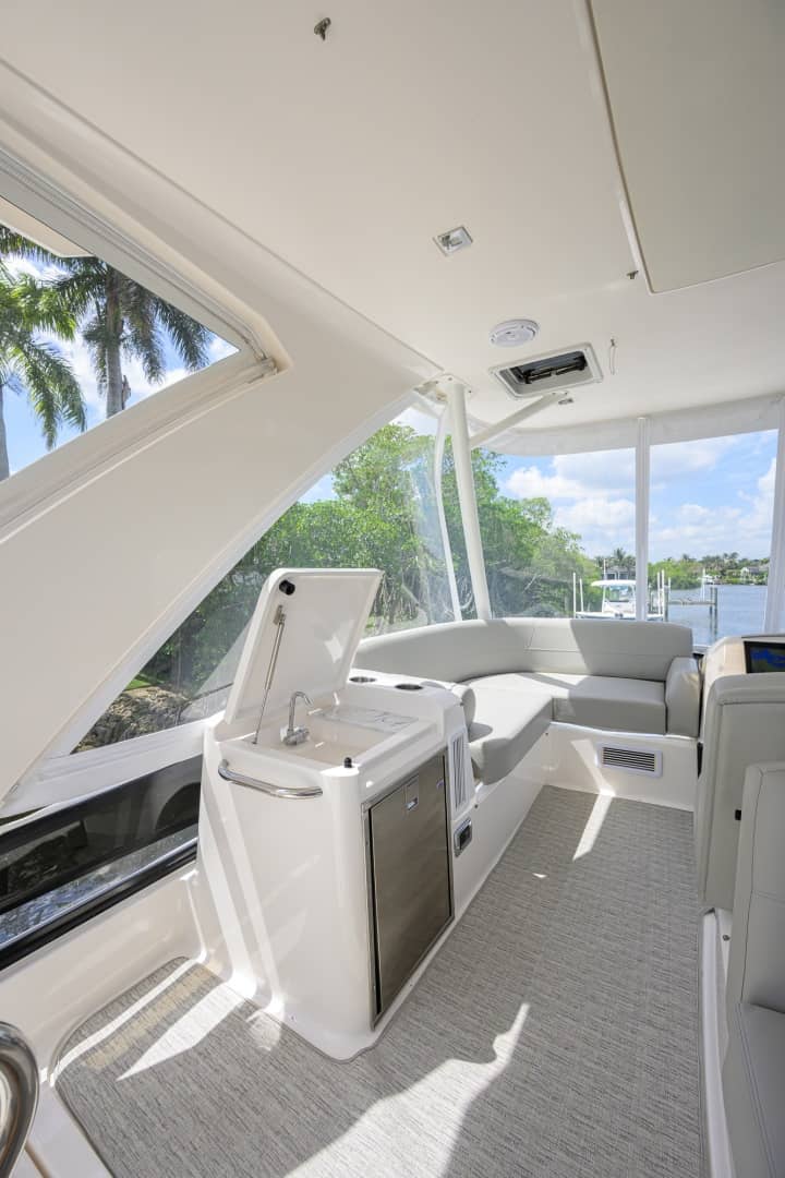 2017 Tiara Yachts 44 Flybridge "Daybreak" photo 36