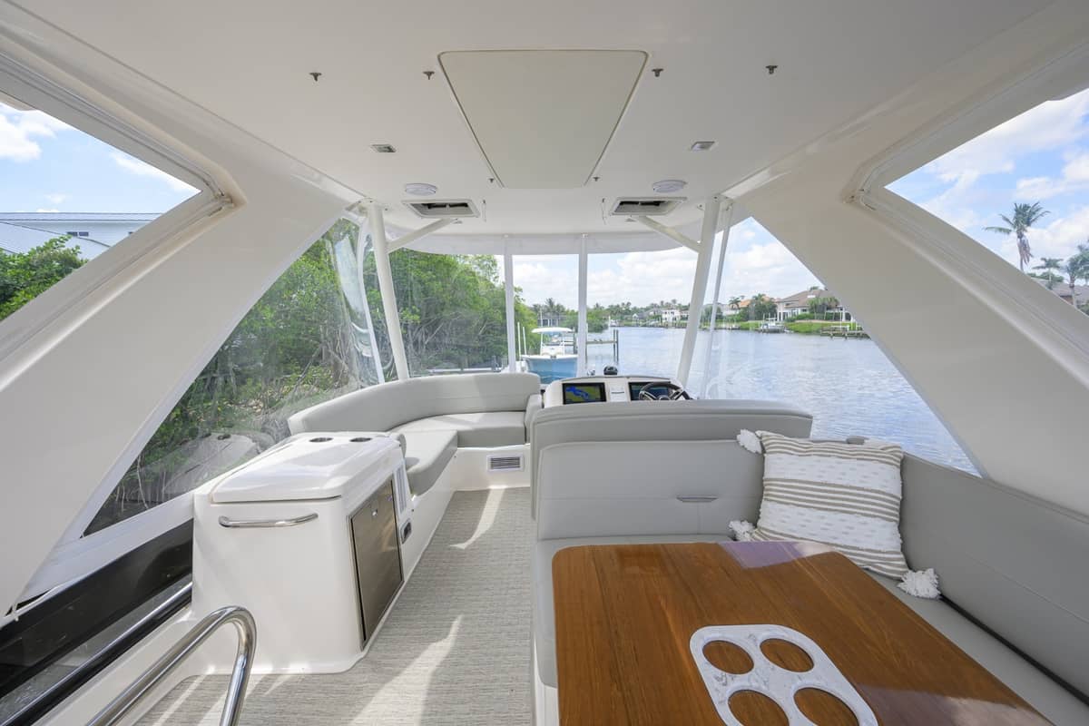 2017 Tiara Yachts 44 Flybridge "Daybreak" photo 32