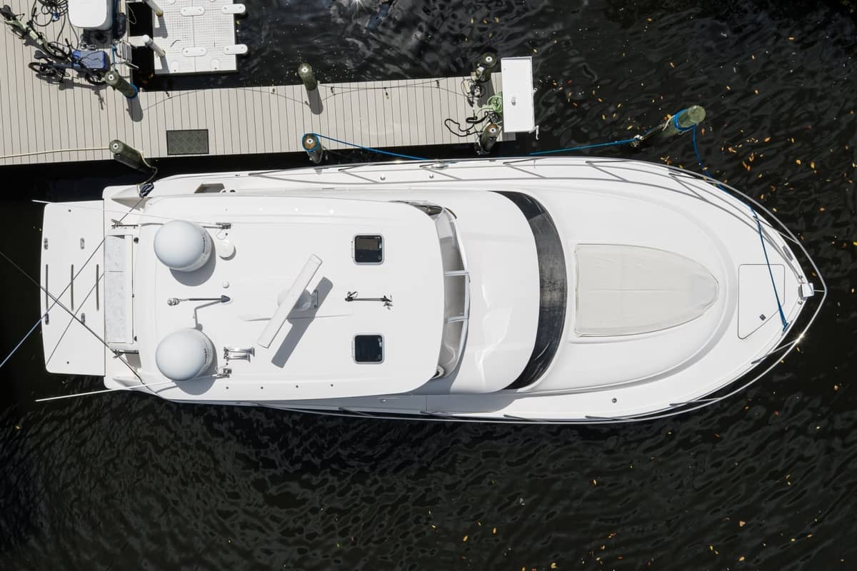 2017 Tiara Yachts 44 Flybridge "Daybreak" photo 54
