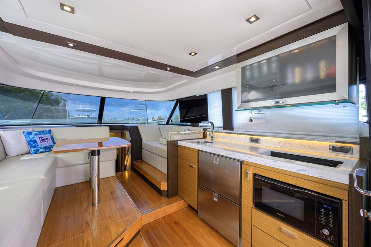 2017 Tiara Yachts 44 Flybridge "Daybreak" photo 8